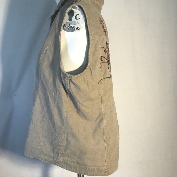 Corduroy vest with embroidered detail - Picture 7 of 8